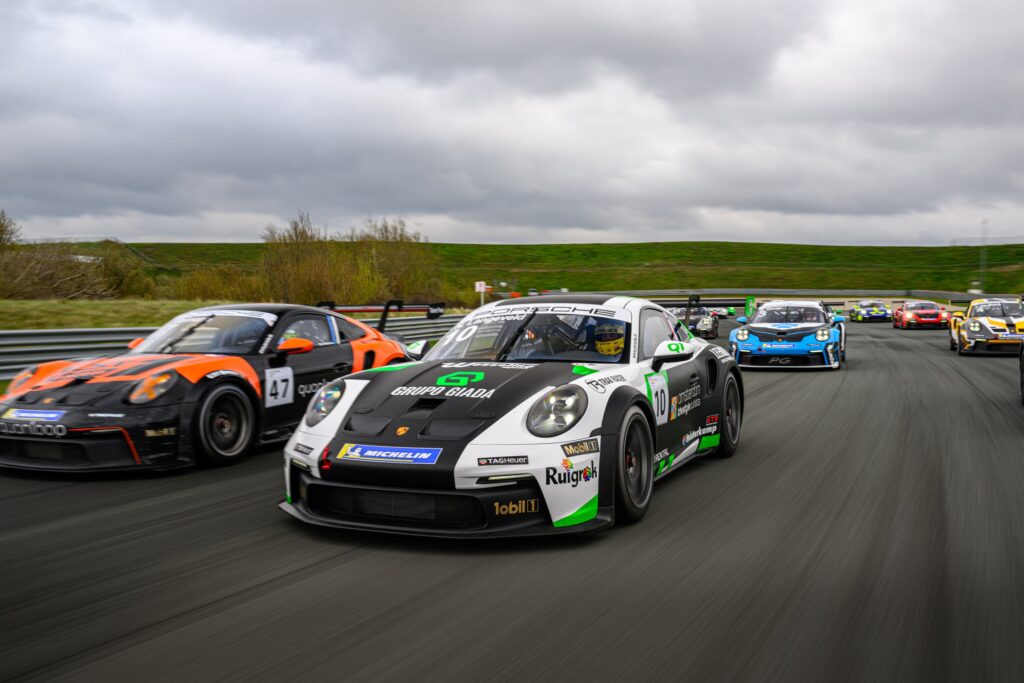 Niels Langeveld aan het racen Een zakelijk uitje met Niels Langeveld: racen op het circuit